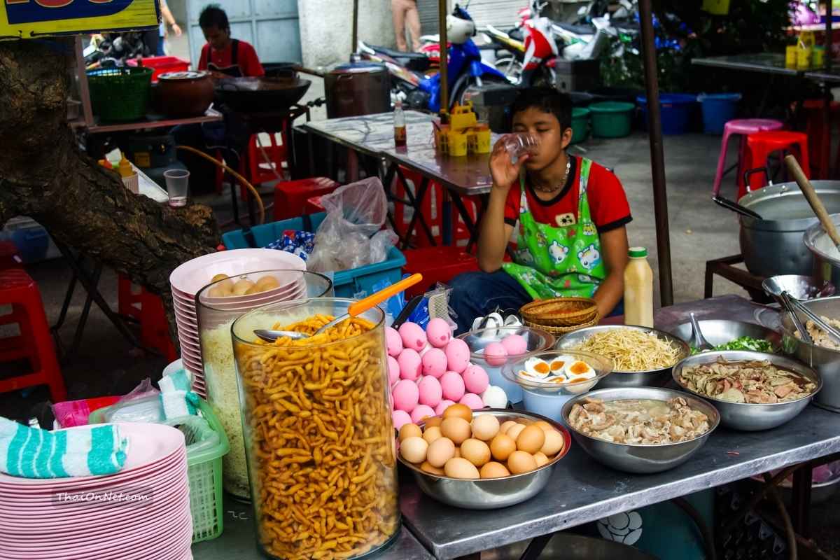 Best Family-Friendly Markets In Bangkok