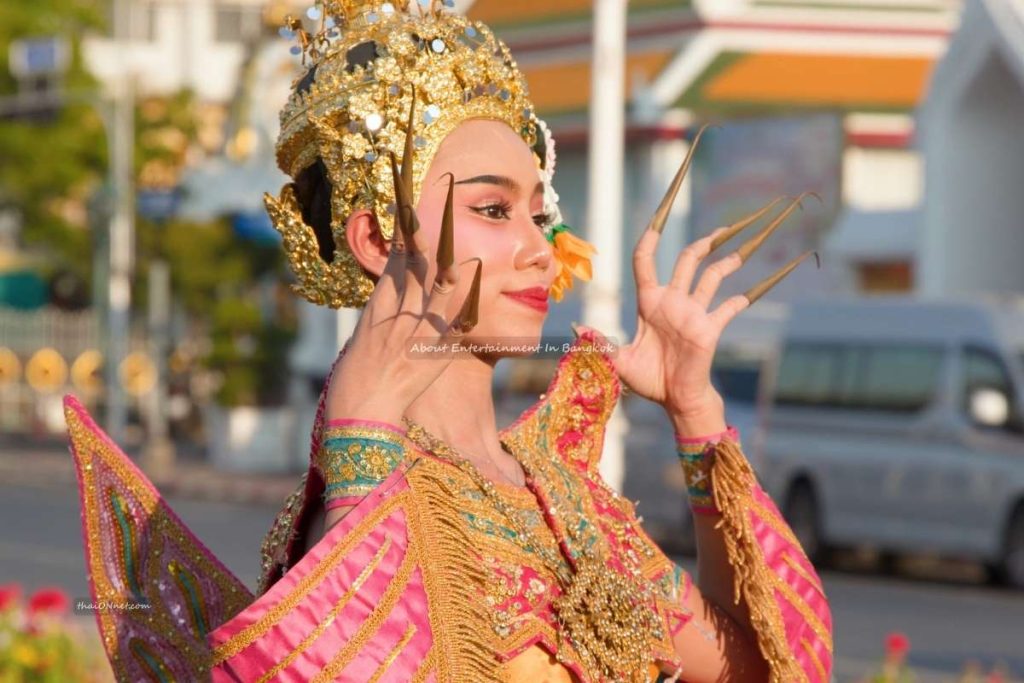 About Entertainment In Bangkok